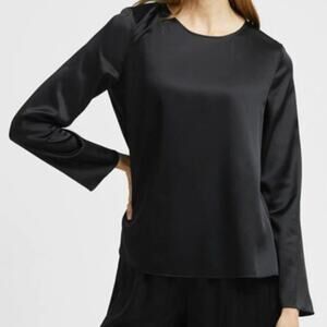 Theory NWOT True Black Flat Sateen Flared Long Slit Sleeves Pullover Blouse